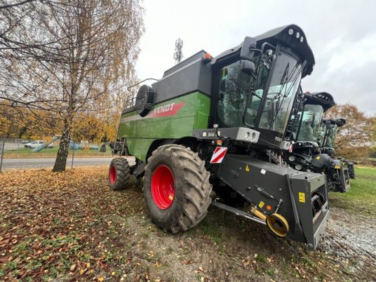 Fendt Mähdrescher 5225E