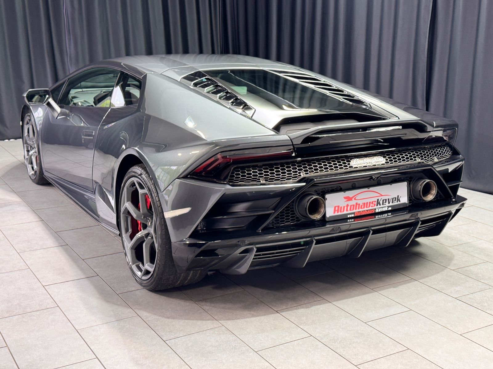 Fahrzeugabbildung Lamborghini Huracan EVO LP640|LIFT|SENSONUM|KAMERA|AD PERSON