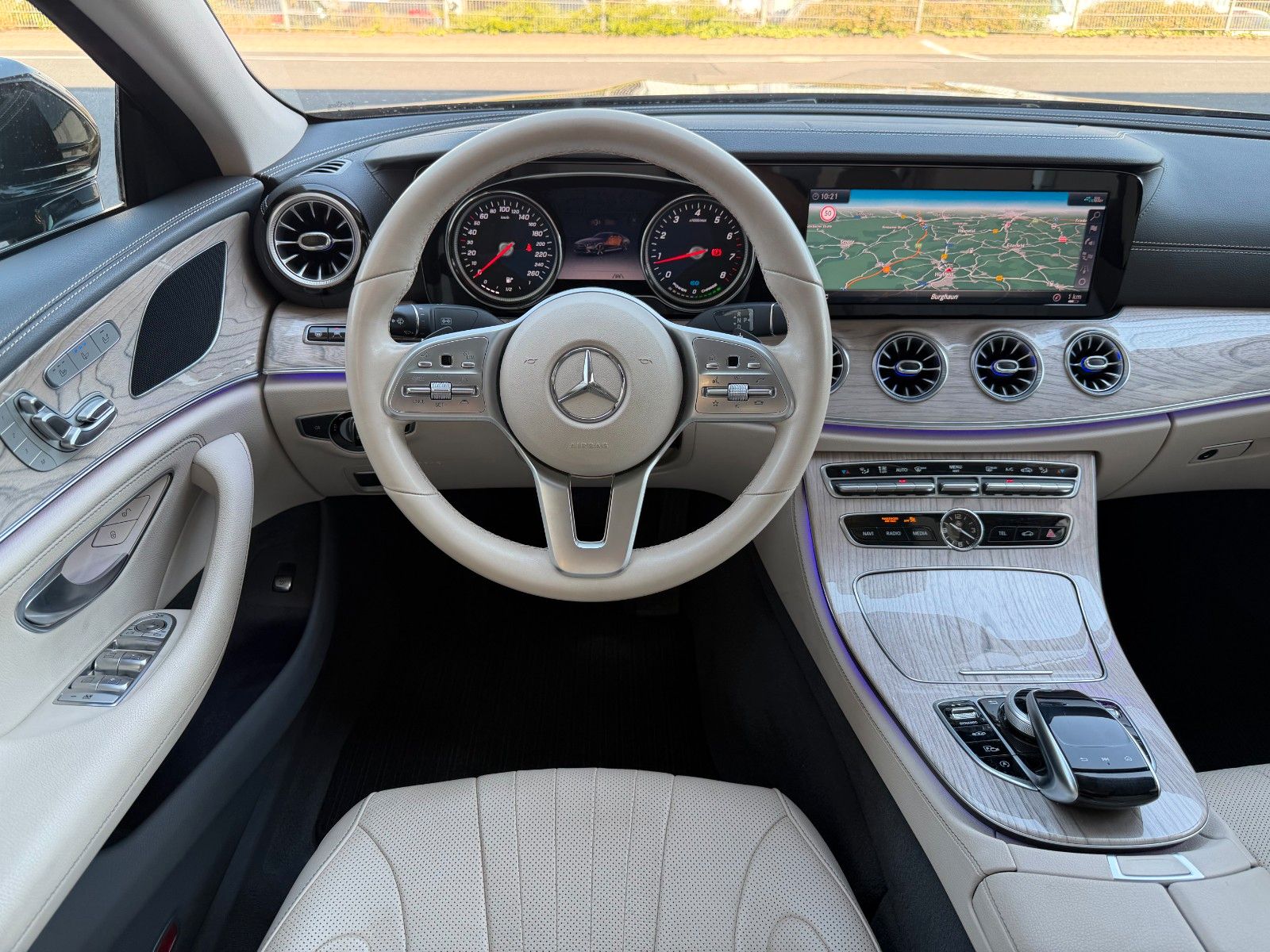 Fahrzeugabbildung Mercedes-Benz CLS 450 4M+Distr+ESD+AirM+Sitzklima+360