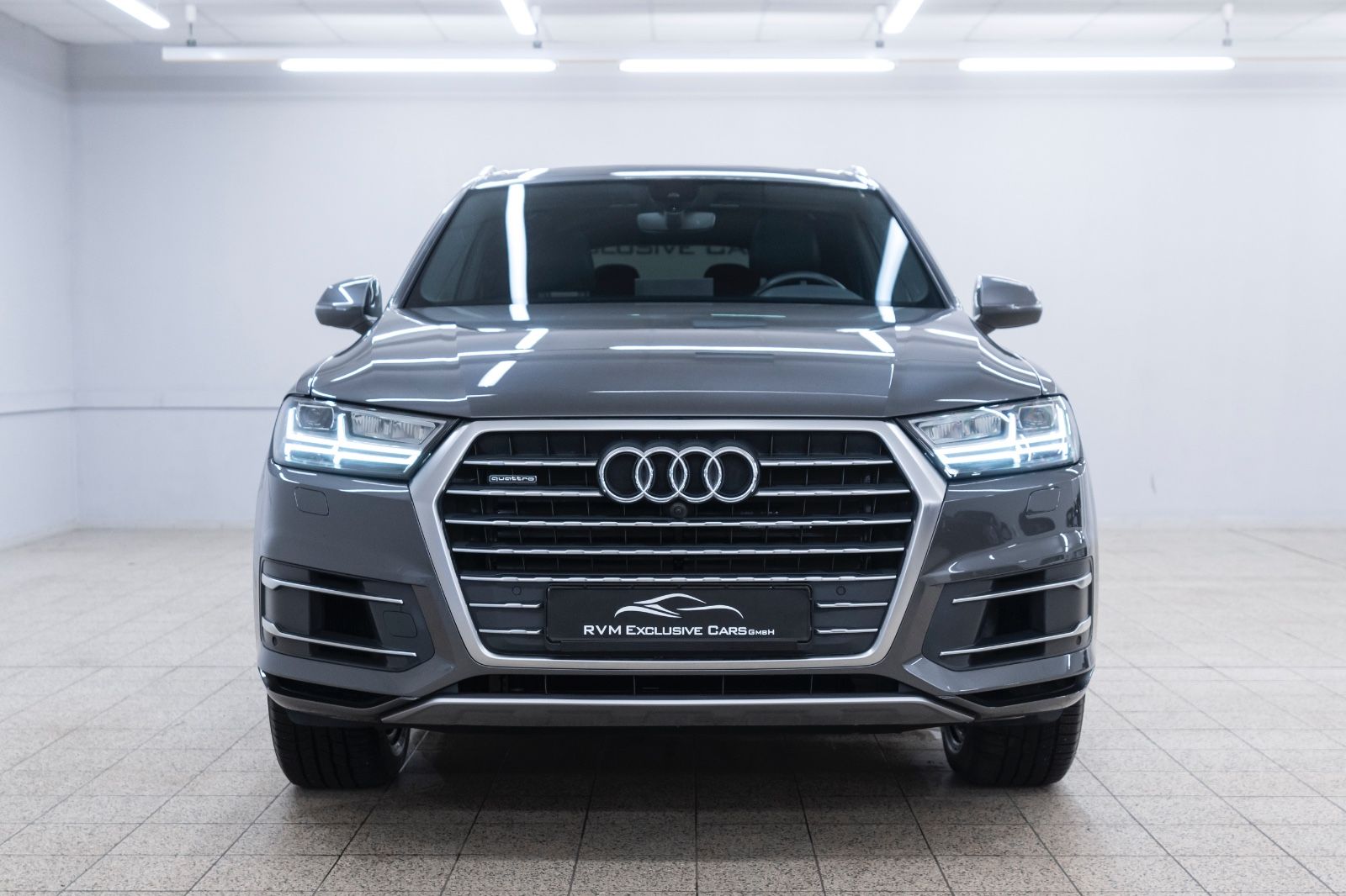 Fahrzeugabbildung Audi Q7 3.0 TFSI Quattro LED PANO NAV 7 SITZER BOSE