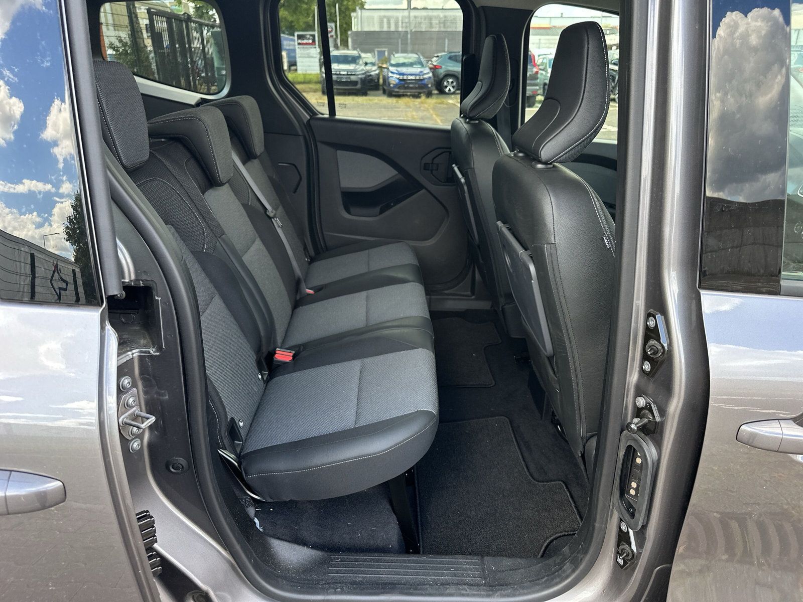 Renault Kangoo - Bild 12