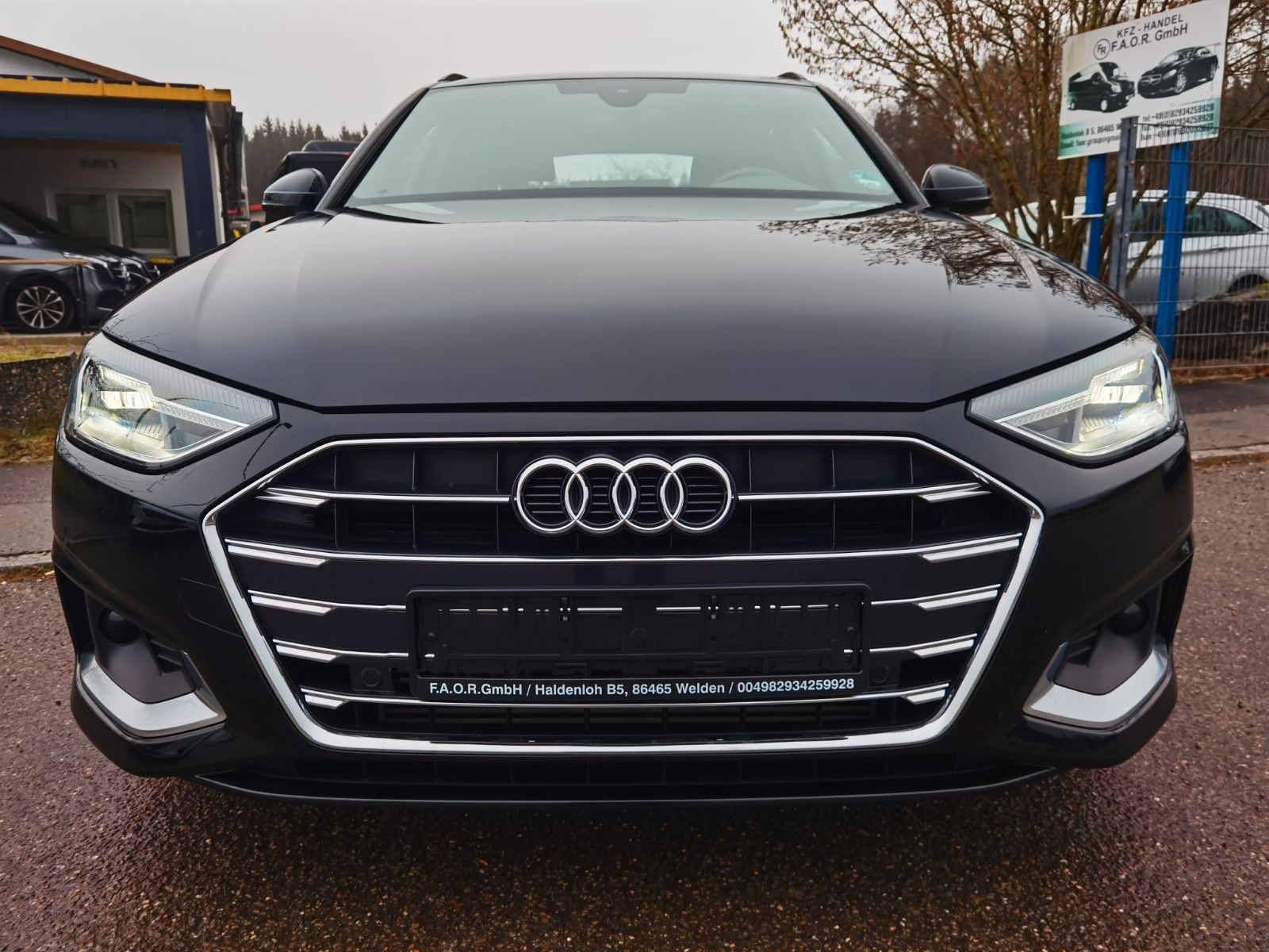 Audi A4 - 1