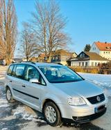 Volkswagen VW Touran Automatik AHK wenig Km - gebrauchte VW Touran aus dem Jahr 2004