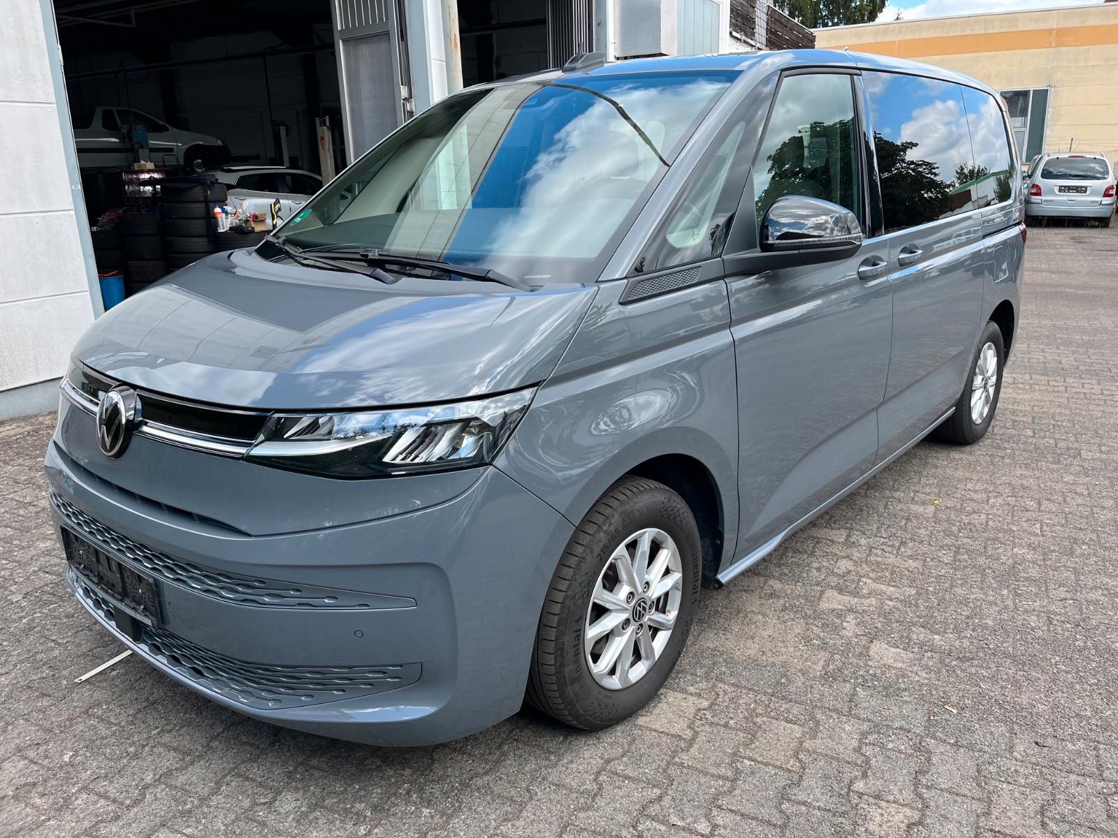 Volkswagen T7 Multivan 2.0TDI DSG Life Navi Kamera