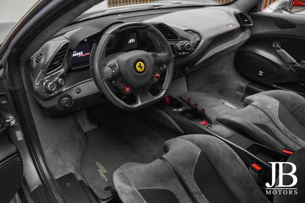 Ferrari 488 Pista