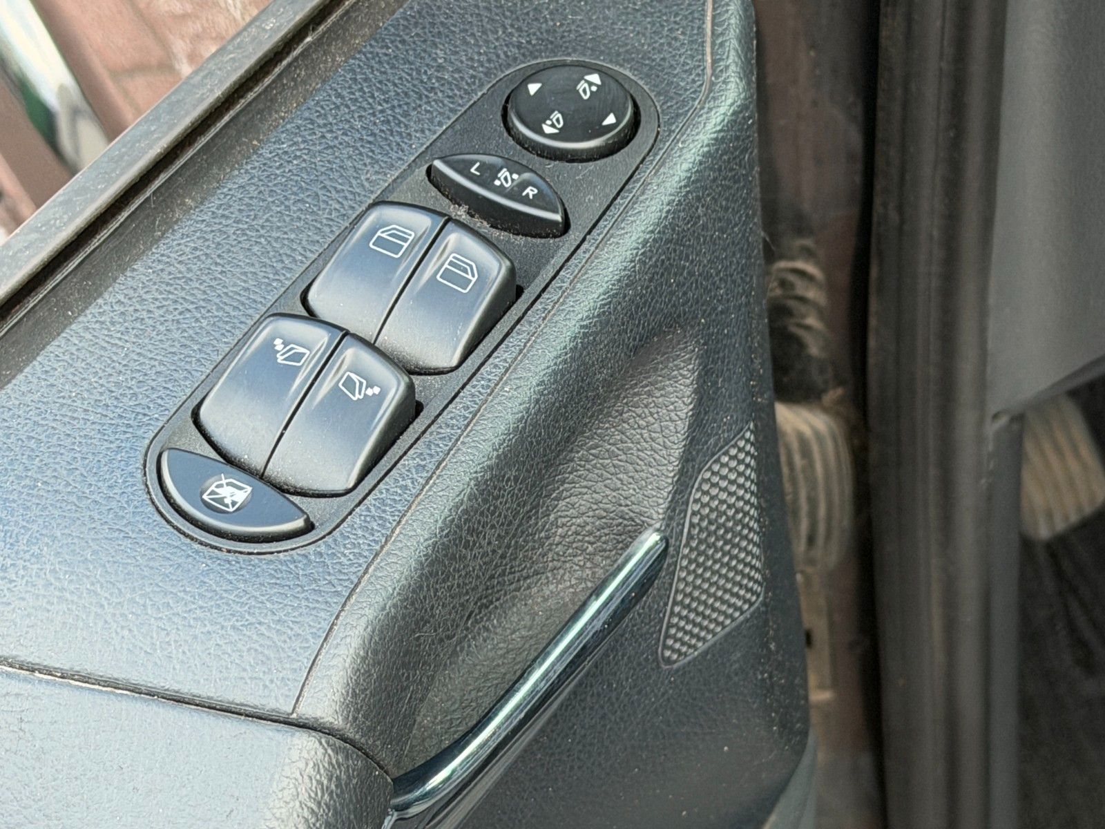 Fahrzeugabbildung Mercedes-Benz Viano 2.2 CDI Trend *Navi*Sitzhzg*7-Si*AHK*PDC*