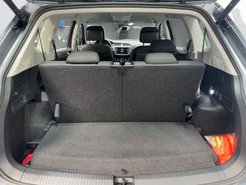 Volkswagen Tiguan Allspace - 8