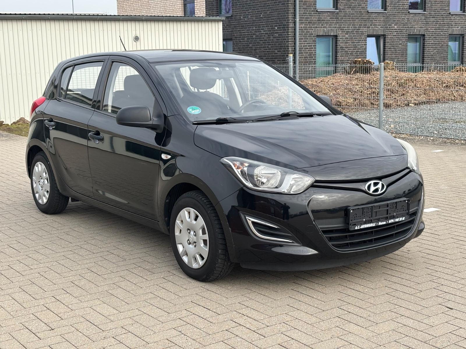 Hyundai i20 1.2 FIFA World Cup EDITION