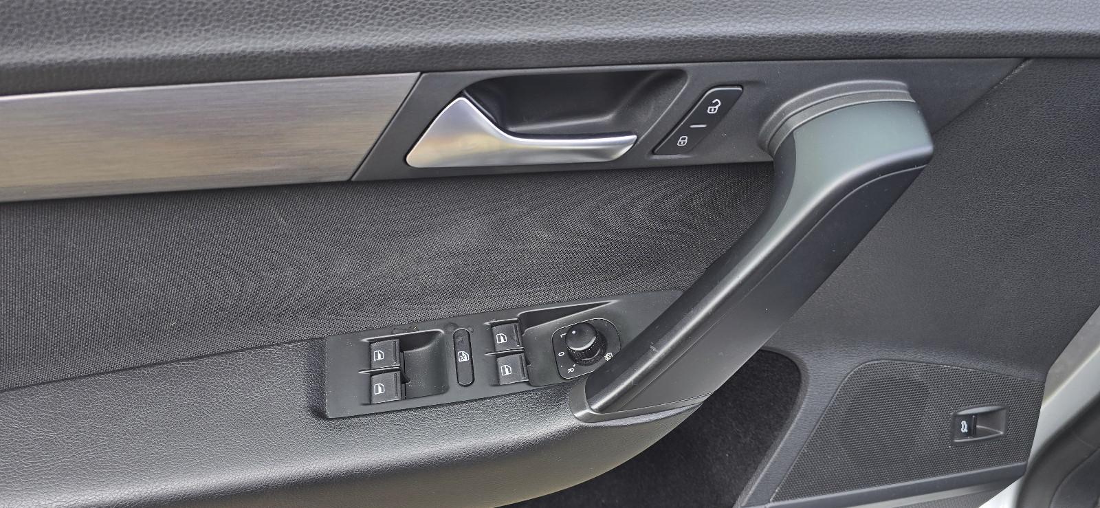 Volkswagen Passat 2014 — photo 12