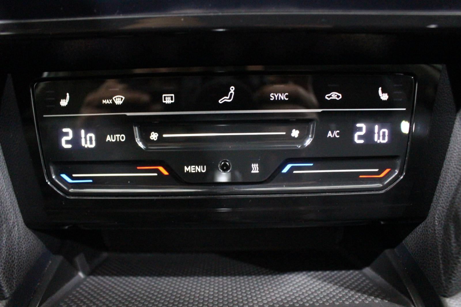 Volkswagen Passat 4M R Line Matrix Virtual STDHZG AHK ACC