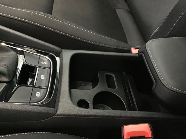 Fahrzeugabbildung Skoda Karoq Selection 1.5 TSI Kamera/Navi/LED/SHZ/PDC
