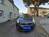 Kia Venga Grau - Kia Venga von privat