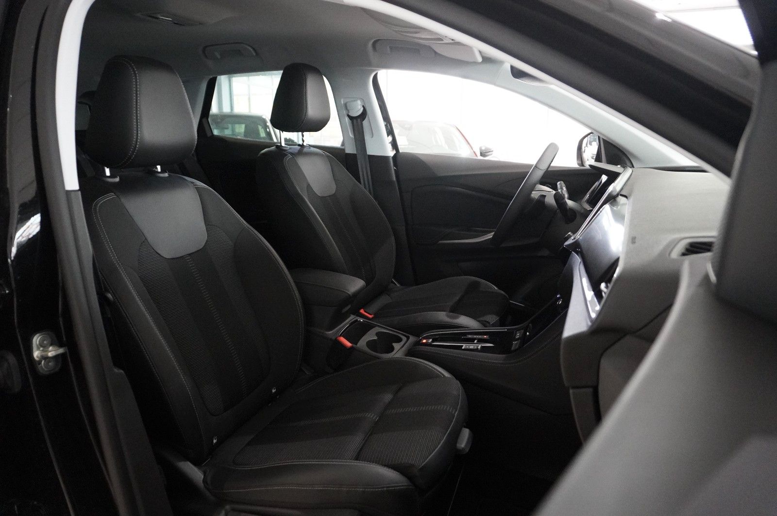 Fahrzeugabbildung Opel Grandland (X) 1.2T GS LINE NAVI/LED/KAMERA/SPORT