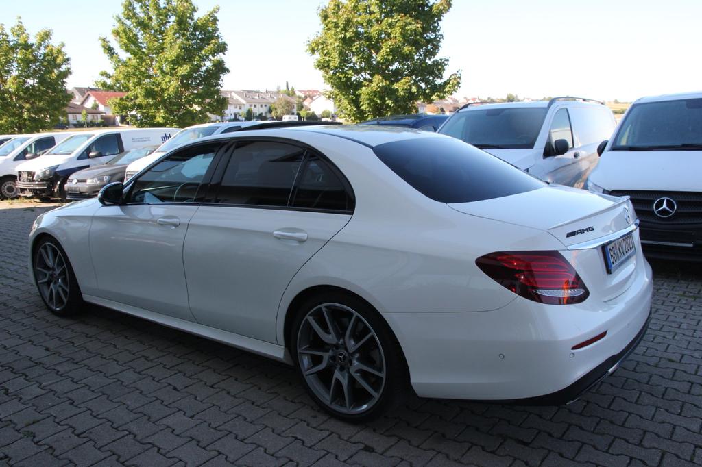Mercedes-Benz E 43 AMG
