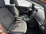 Opel Astra J 5-trg. Selection - Opel Astra: Selection