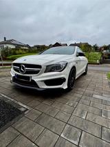 Mercedes-Benz CLA 45 AMG Shooting Brake /Harman Kardon/U21 - Mercedes-Benz CLA 45 AMG Shooting Brake Benziner Gebrauchtwagen