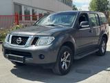 Nissan Pathfinder 2.5 dCi XE 4x4 Euro5 7 Sitze Gepflegt - Nissan Pathfinder in Essen