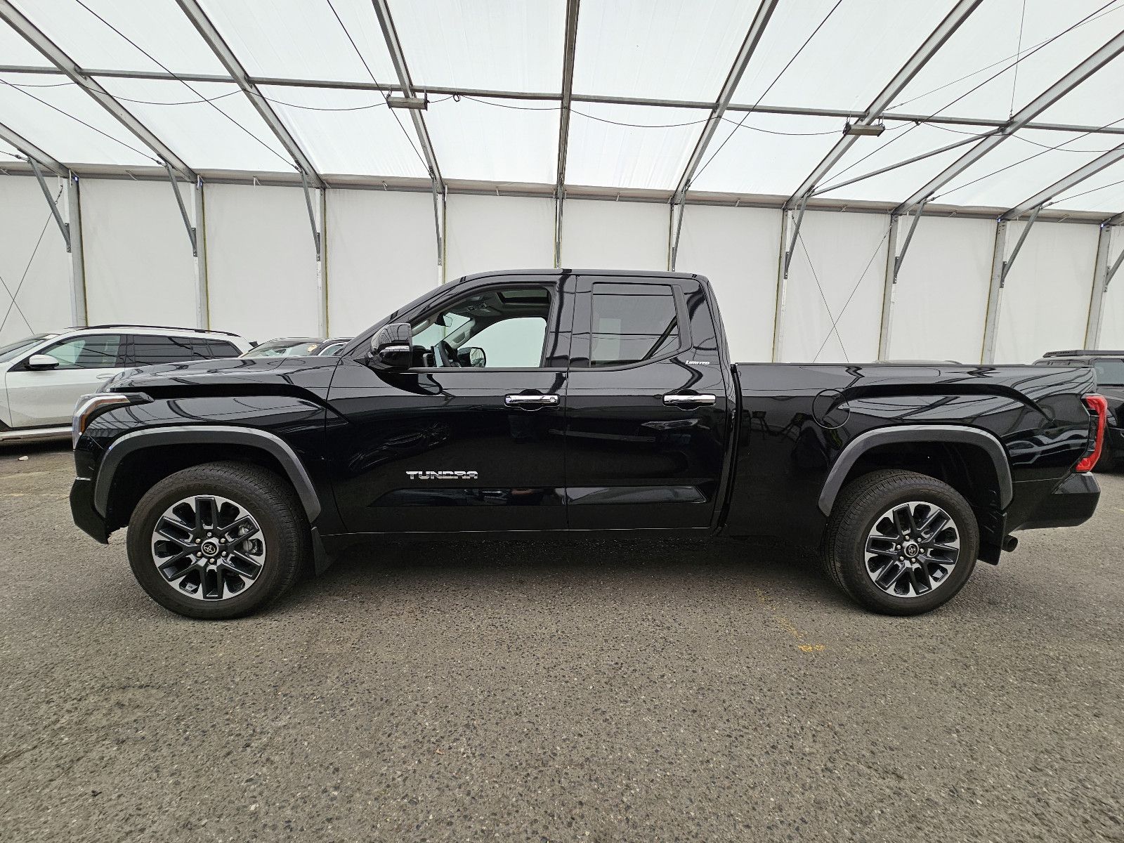 Fahrzeugabbildung Toyota Tundra Limited V6 T1: 57.000 EURO ! Stock !