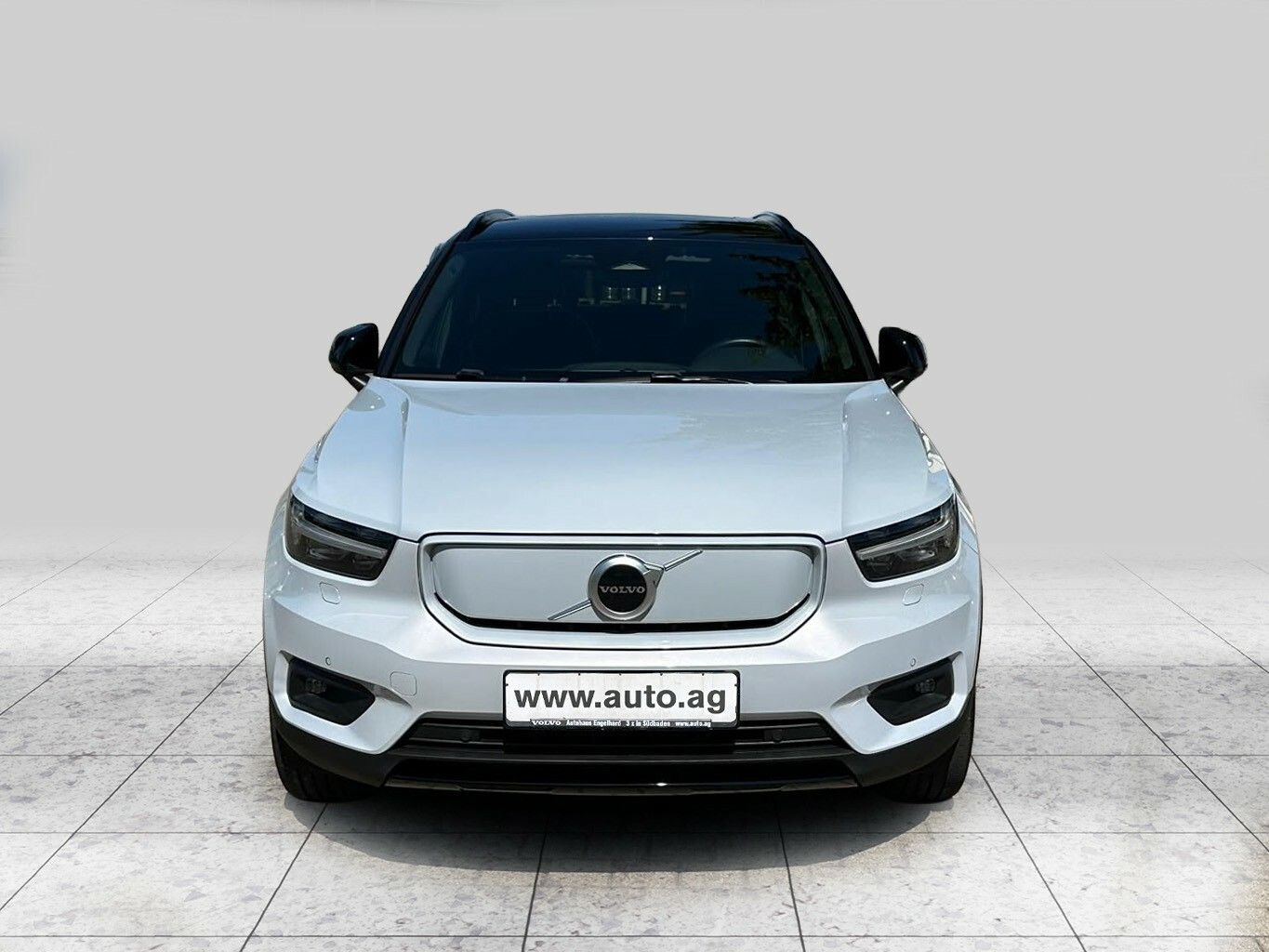Volvo XC40 R Design Recharge Pure Electric AWD imagem 3