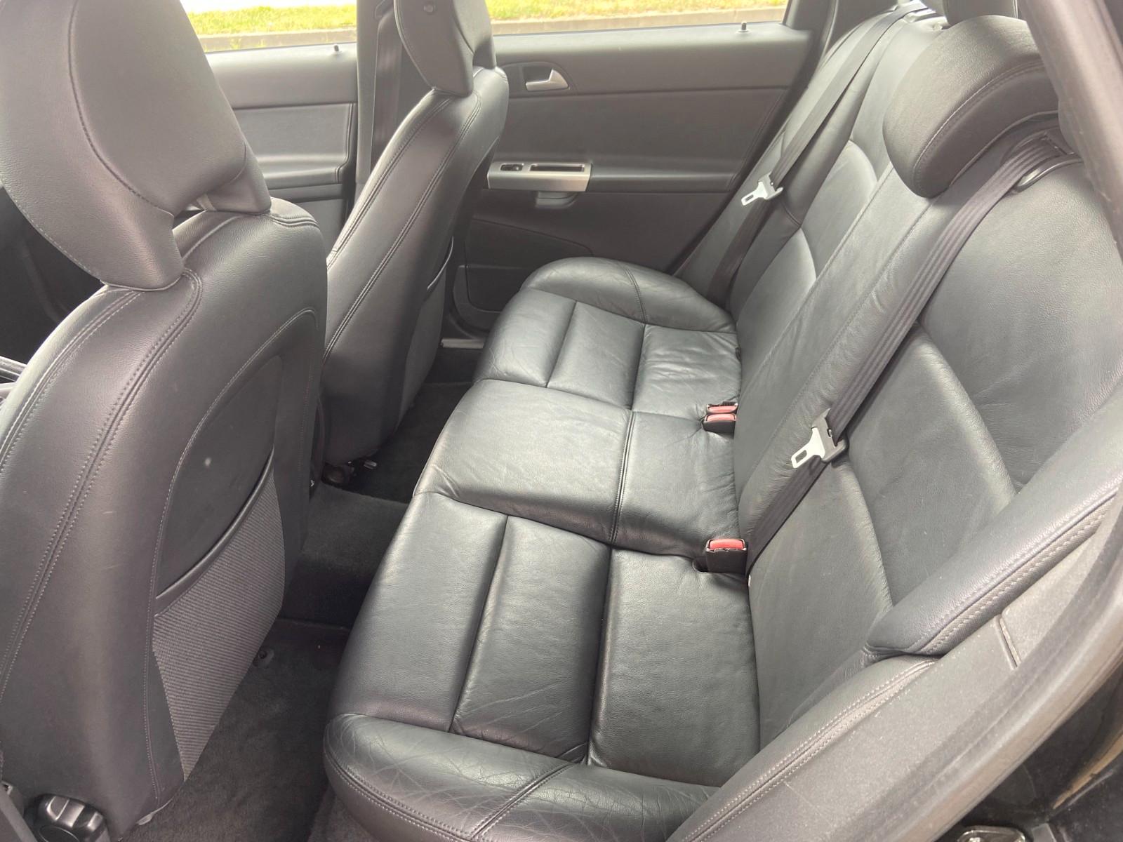 Volvo V50 2009 — photo 12