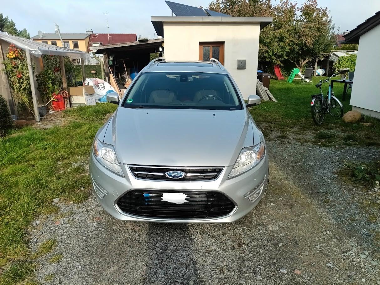 Ford Mondeo 2010 — вигляд ззаду