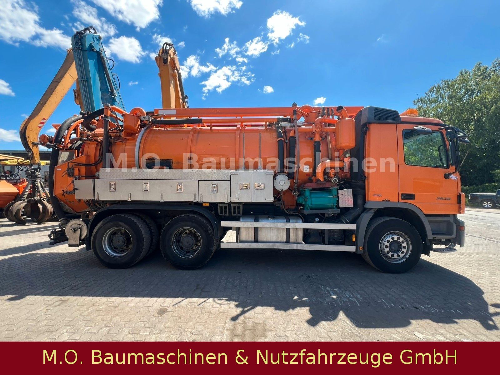 Fahrzeugabbildung Mercedes-Benz Actros 2636/Euro 5/6x4/12,6 m³ Leistikow / Uraca