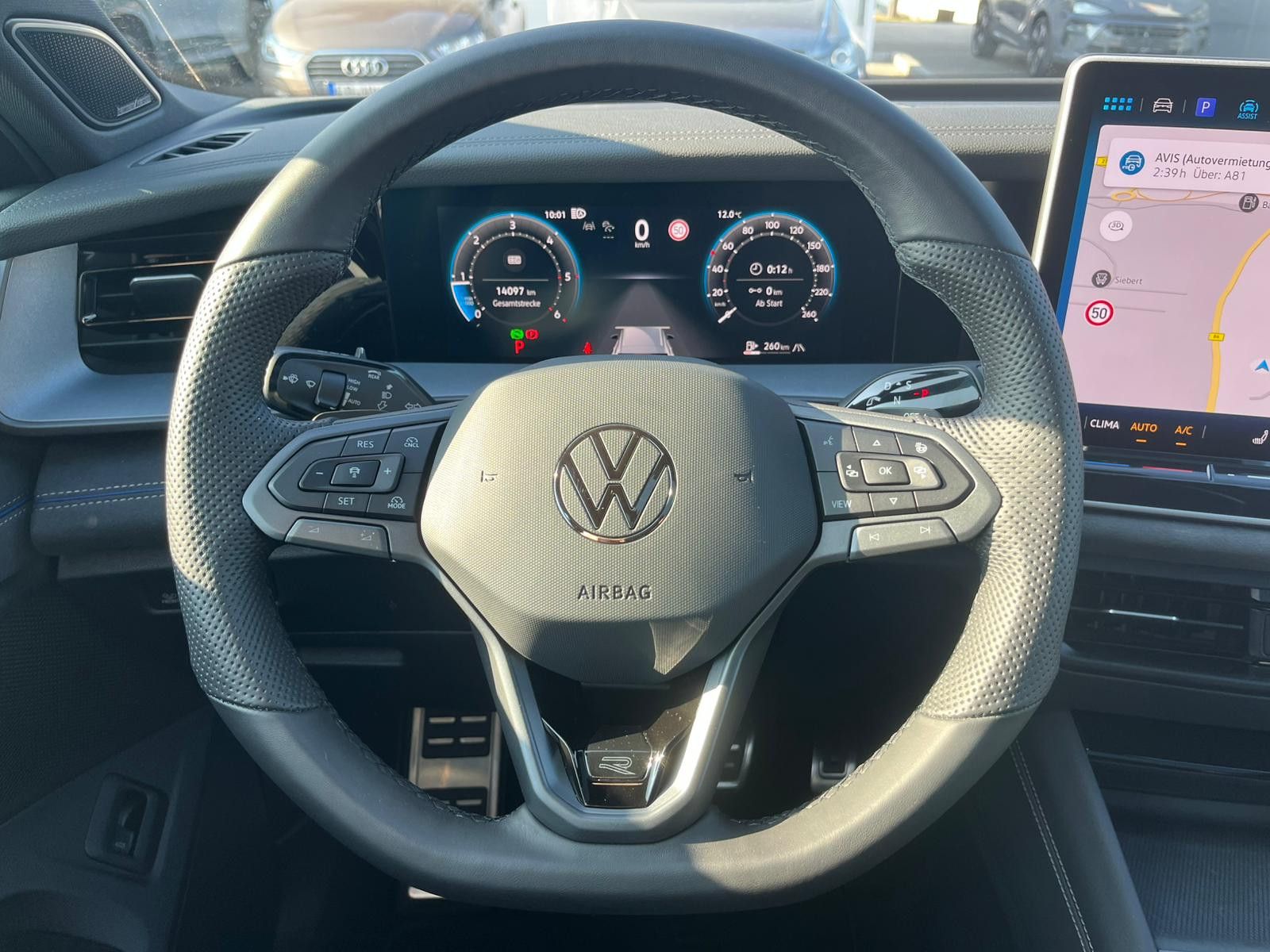 Fahrzeugabbildung Volkswagen Tayron 2.0 TDI 4M R-Line BLACK*7Si*MATRIX*PANO