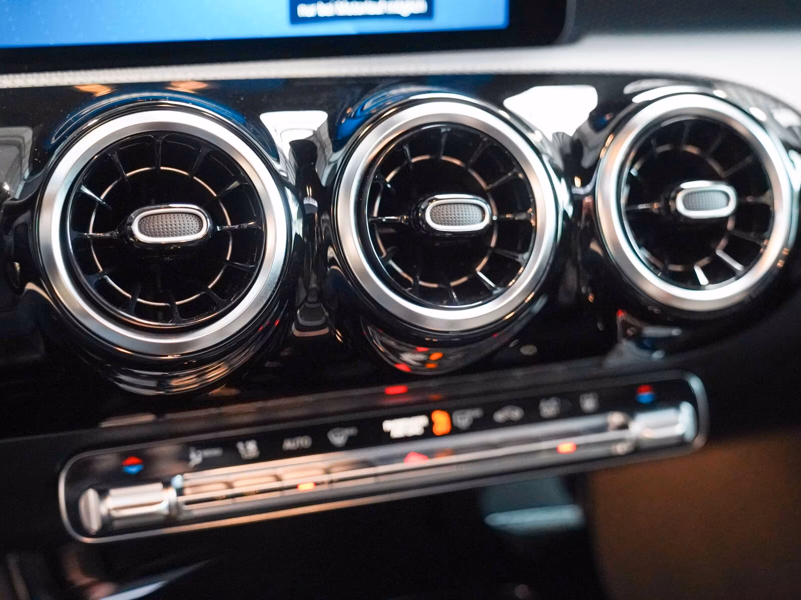 Mercedes-Benz A-Class d Progressive Standheizung DISTRONIC Pano, миниатюра 22