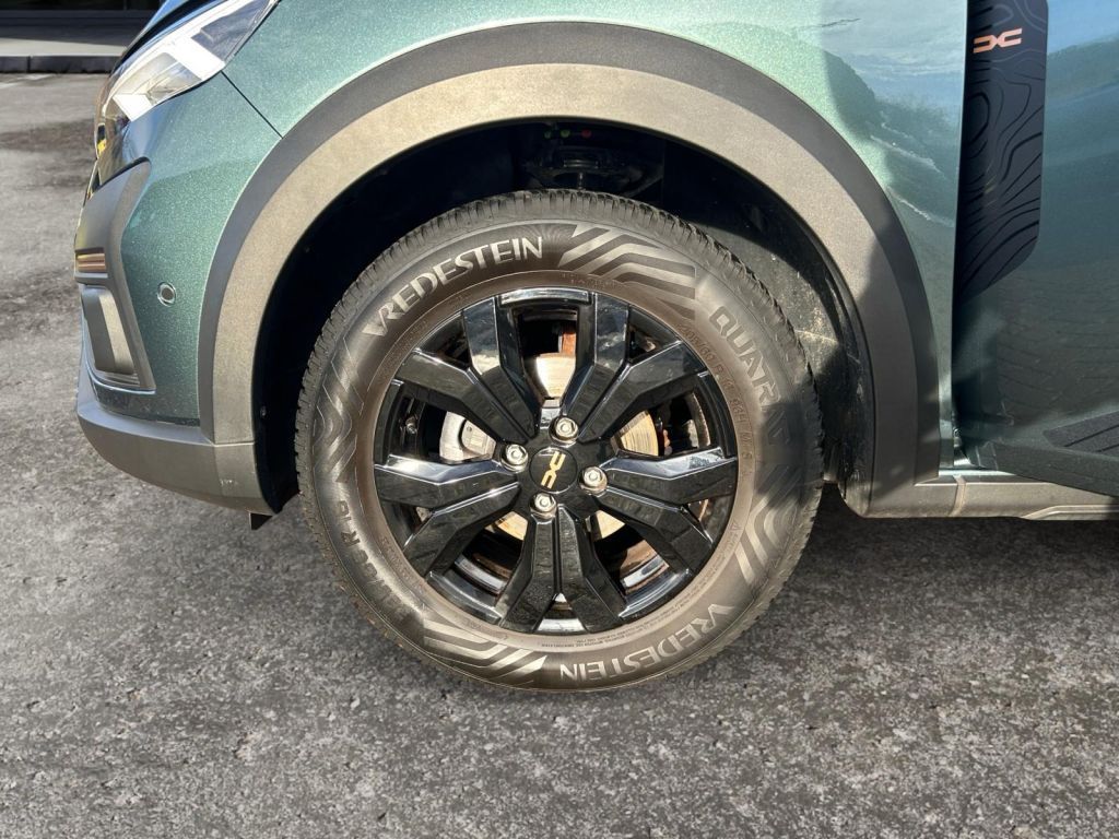 Fahrzeugabbildung Dacia Sandero Stepway TCe 110 Extreme