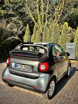 Smart ForTwo cabrio 60kW EQ edition nightsky prime...