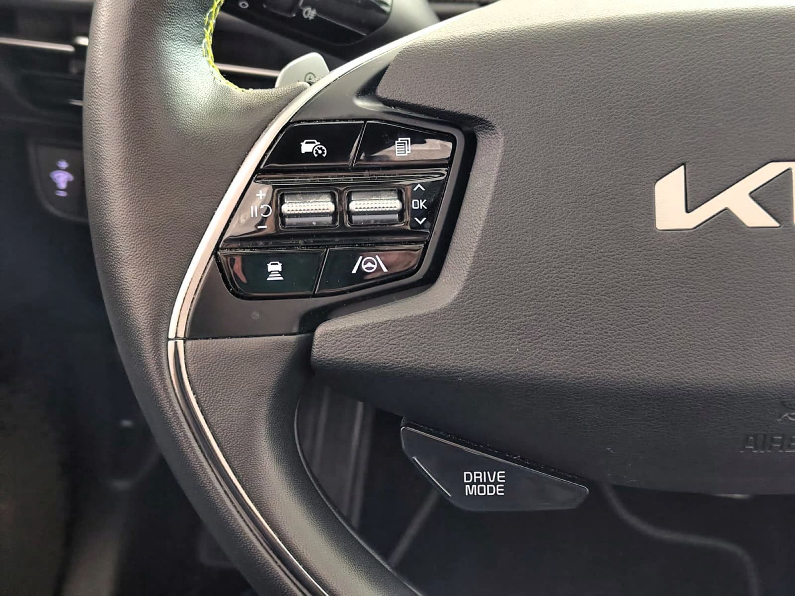 KIA EV6 GT 77,4-kWh AWD Glasdach HUD Navi LED – Bild 32