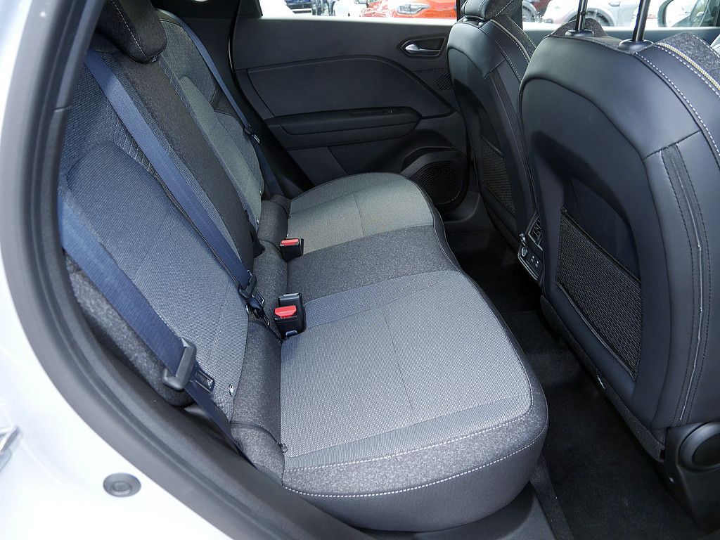Fahrzeugabbildung Renault Captur Techno TCe 140 Mild Hybrid
