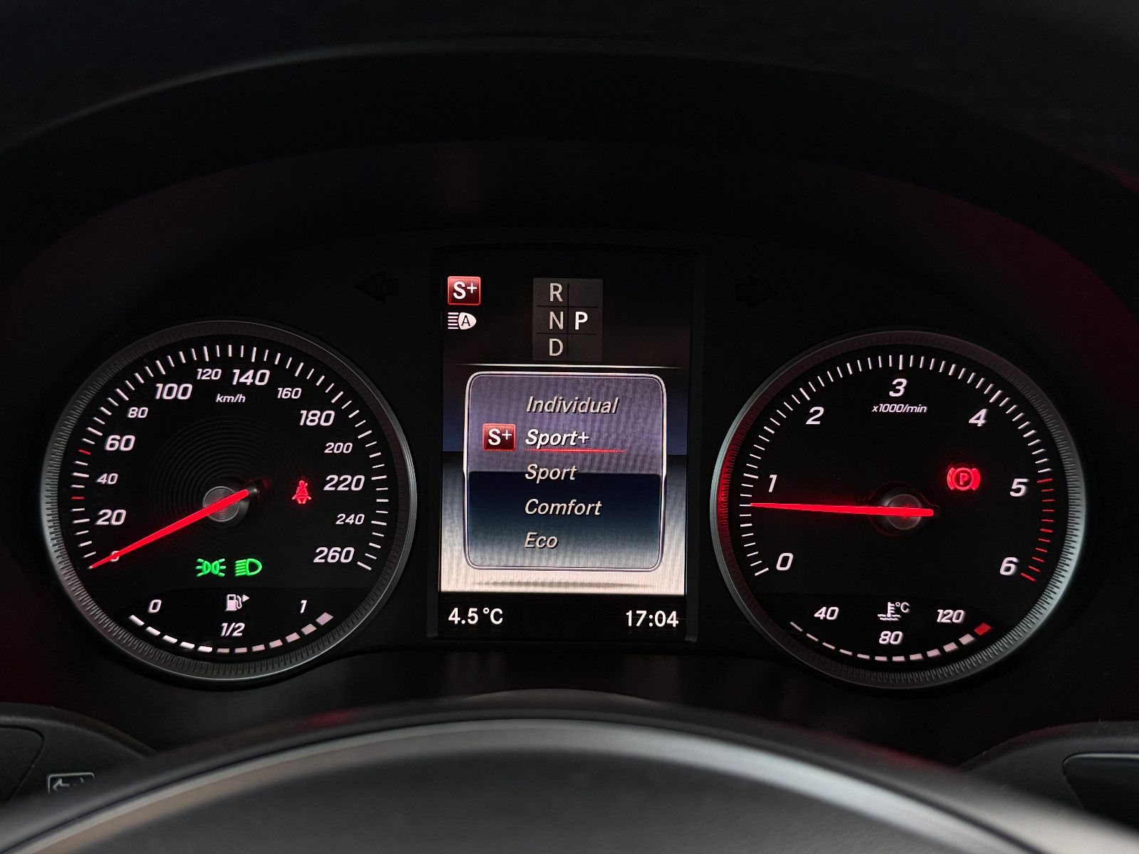 Fahrzeugabbildung Mercedes-Benz GLC 220d 4Matic 9G Exclusive GRA Nav LED SHZ PDC