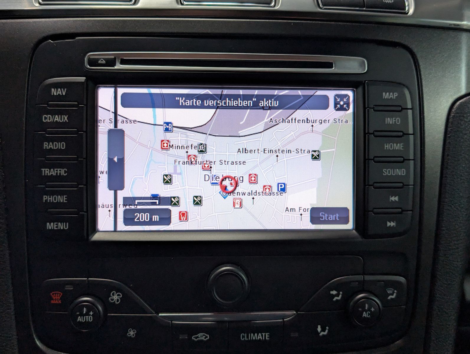 Fahrzeugabbildung Ford S-MAX Titanium SHZ*PDC*TEMP*NAVI*7 SITZER