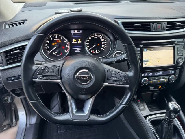 Fahrzeugabbildung Nissan QASHQAI 1.2 DIG-T 6MT 4x2 N-Connecta Design BF A