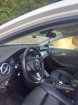 Mercedes-Benz Mercedes GLA 180 - Mercedes-Benz GLA 180 von privat