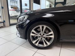 MERCEDES-BENZ C 350 eT Avantgarde Airmatic Distronic+ Pano AHK