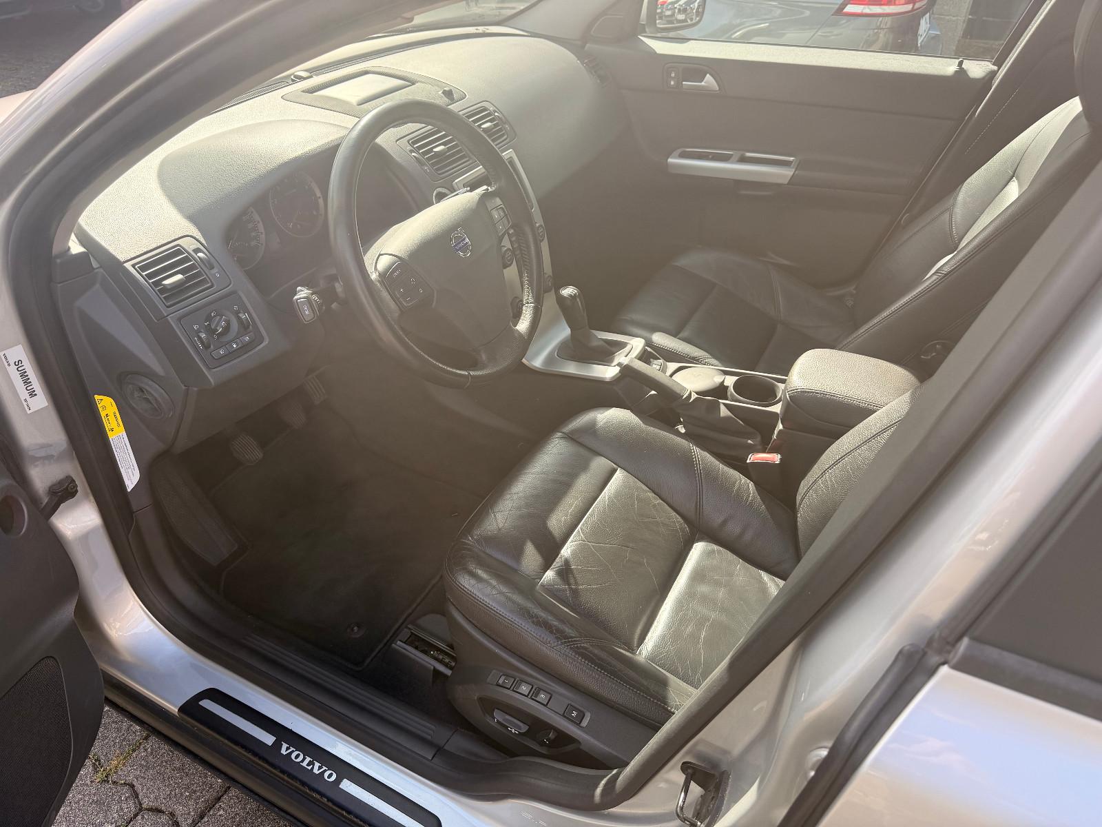 VOLVO V50 BREAK 2.4 170CH SUMMUM
