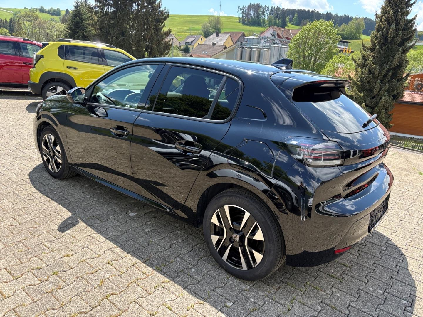 Peugeot 208 Allure NAVI, LED, KAMERA