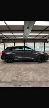 Audi RS3 2.5 TFSI S tronic quattro Sportback - - Audi RS3 mit Benzin-Antrieb: Sportwagen, Automatik