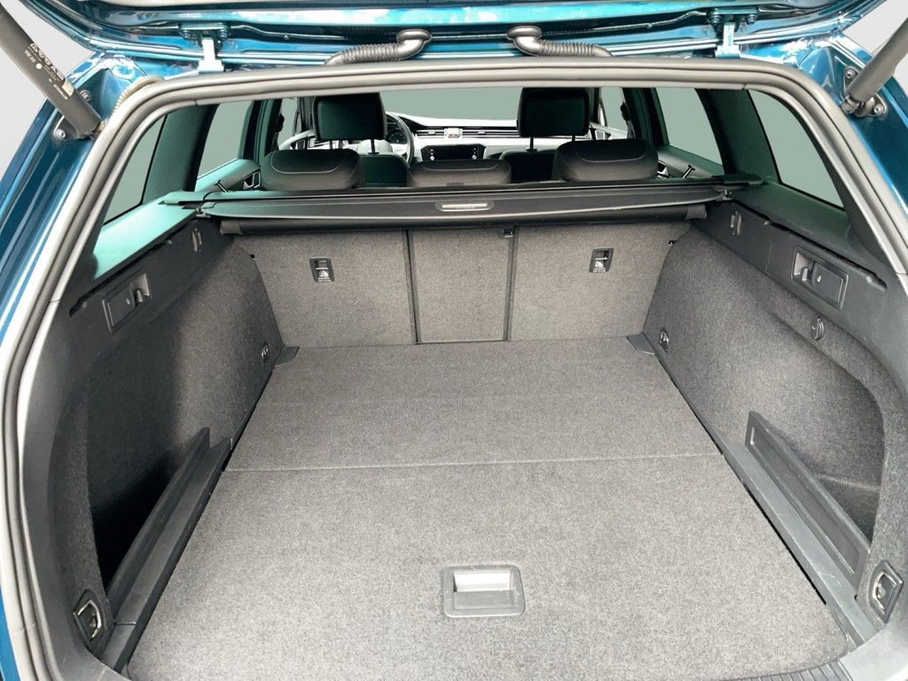 Volkswagen Passat Variant - Bild 12