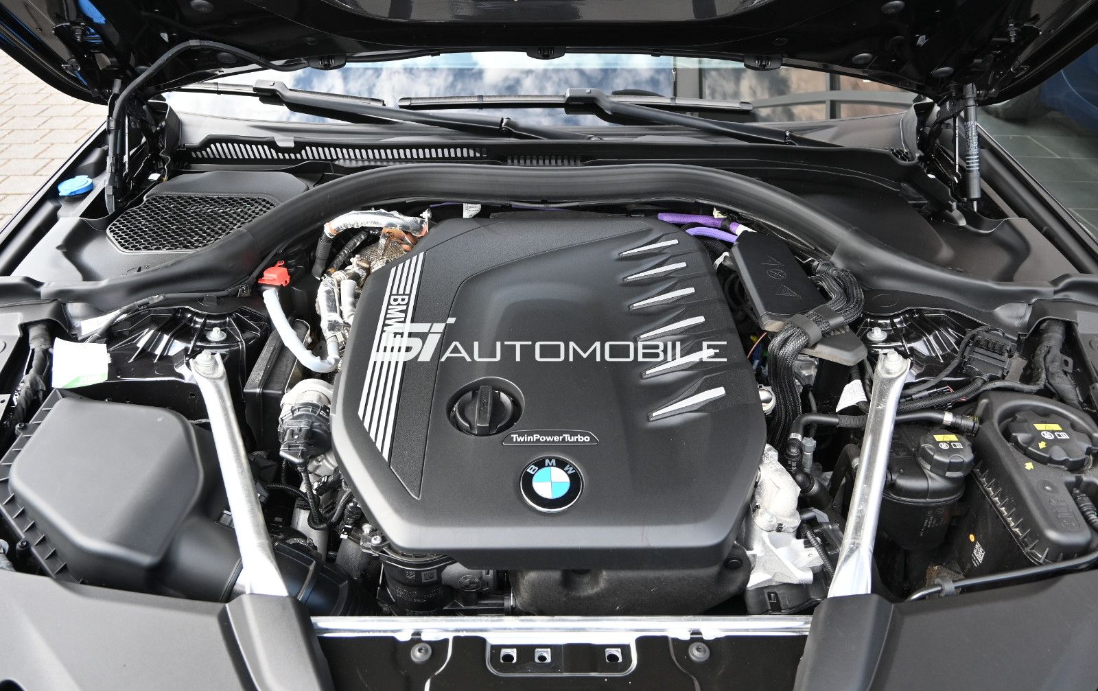 Fahrzeugabbildung BMW 540d xDr. Touring M-Sport °ACC°AHK°STANDHZ°PANO°