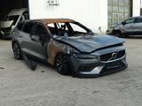Volvo V60 Cross Country T5 AWD Pro Aut. - Volvo V60 Unfallwagen