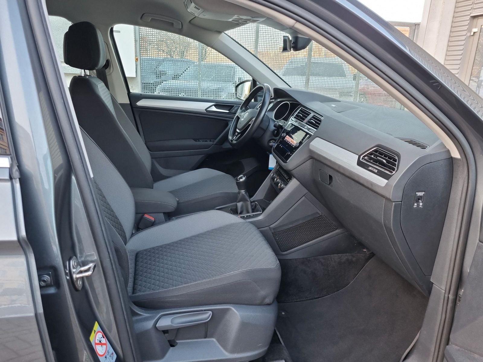 Fahrzeugabbildung Volkswagen Tiguan 1.5 TSI Comfortline AHK KAMERA SHZ