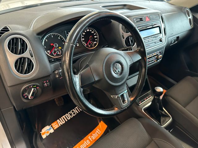 Volkswagen Tiguan Team 4Motion *2. Hand*Klima*SHZ*AHK*PDC*