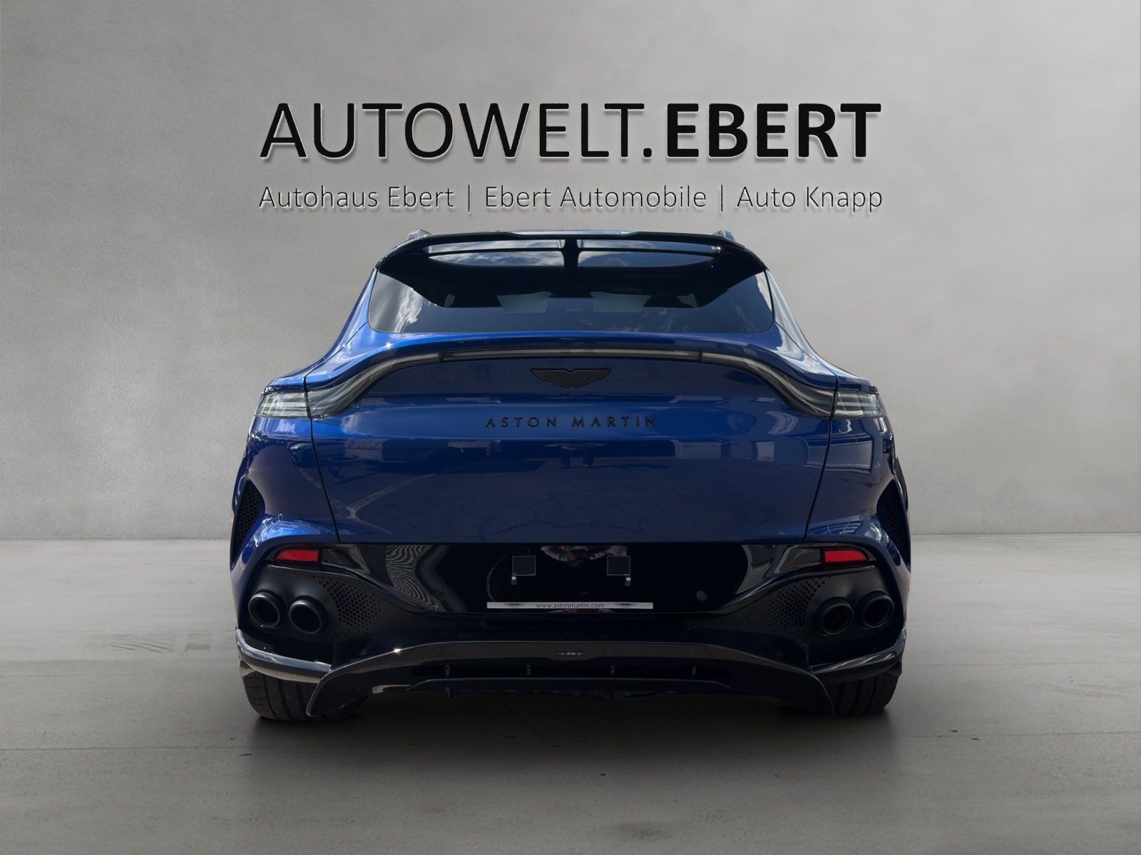 Fahrzeugabbildung Aston Martin DBX707 1.Hd.Aston AHK (TowBar) darkknight-havana