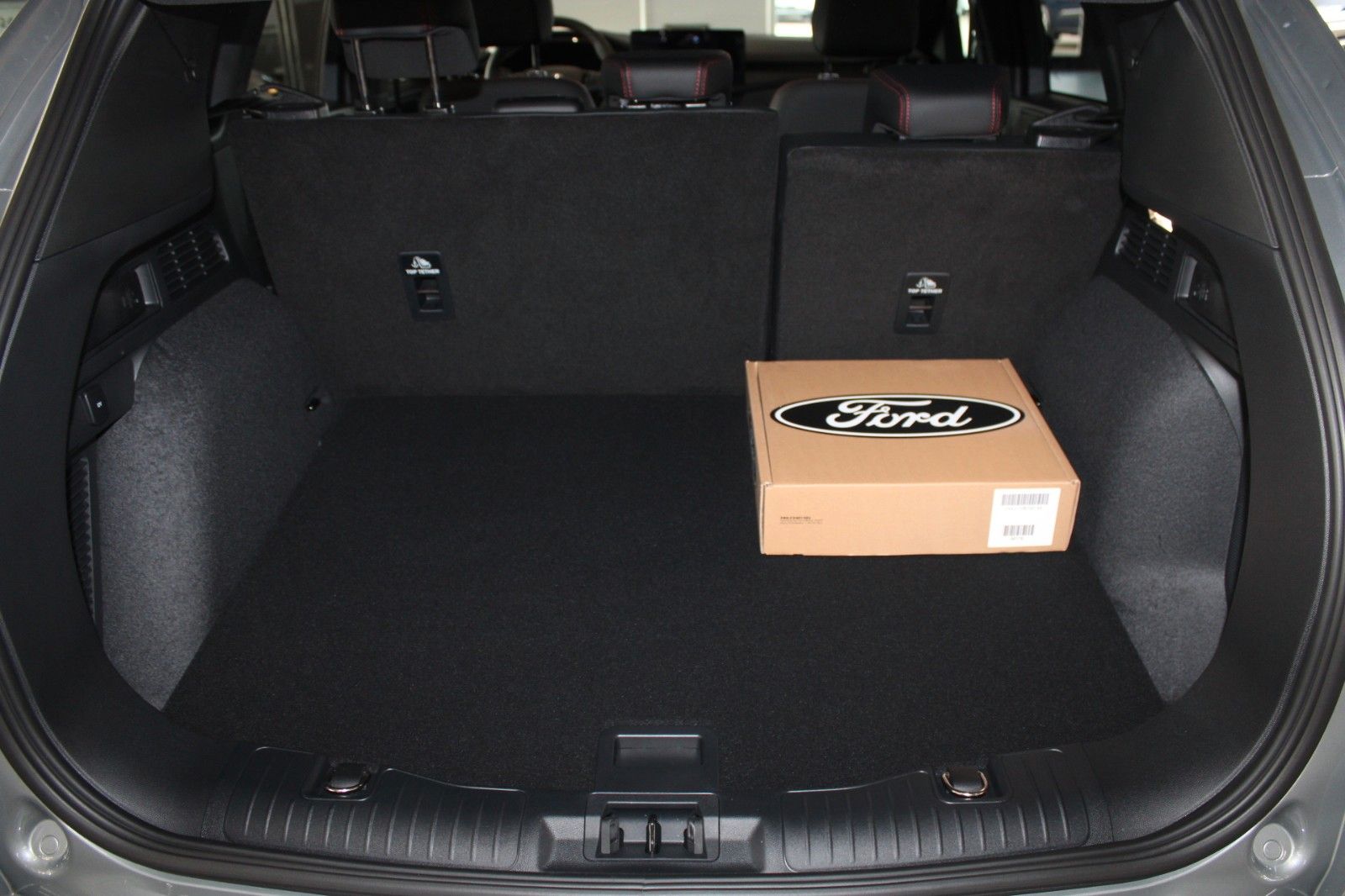 Fahrzeugabbildung Ford Kuga PHEV ST-LINE X NAVI Kamera Winter Paket