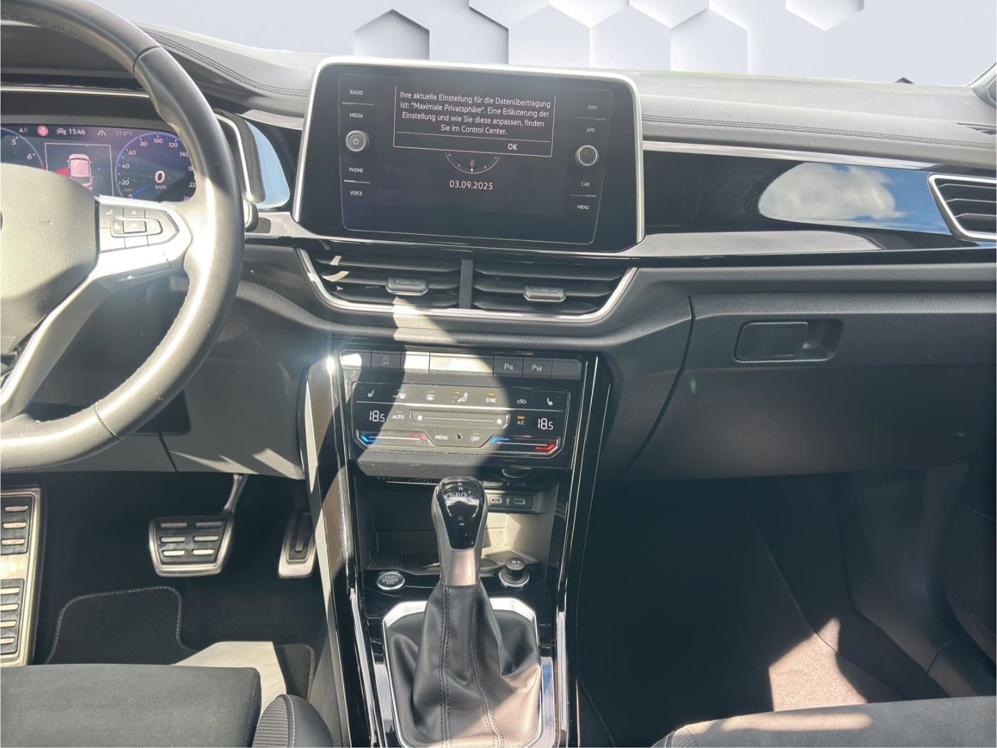 T-Roc 1.5 TSI R-Line DSG AHZV LED PDC Rückfahrka