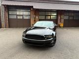 Ford 5.0 V8*GT*PREMIUM*LED*NAVI*LEDER*AUTO*GARANTIE - Ford Mustang: Premium