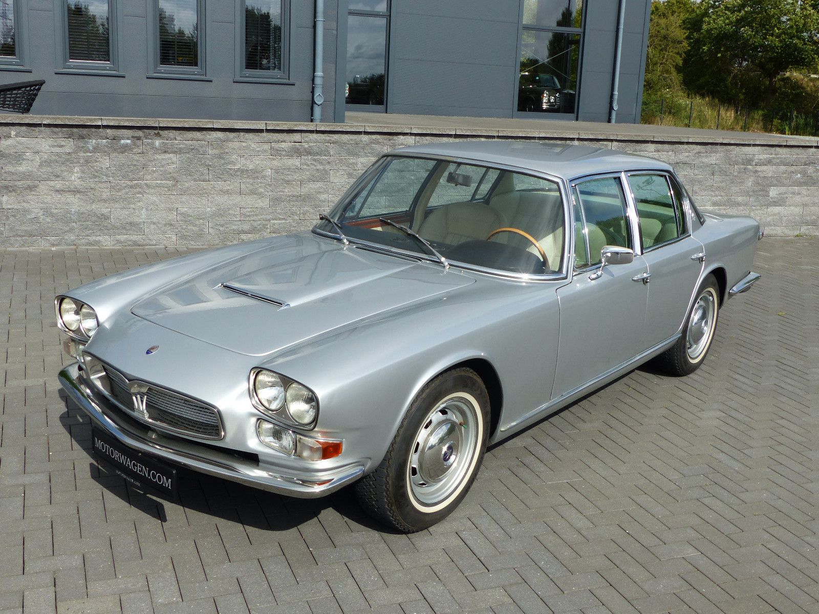 Fahrzeugabbildung Maserati Quattroporte 4200